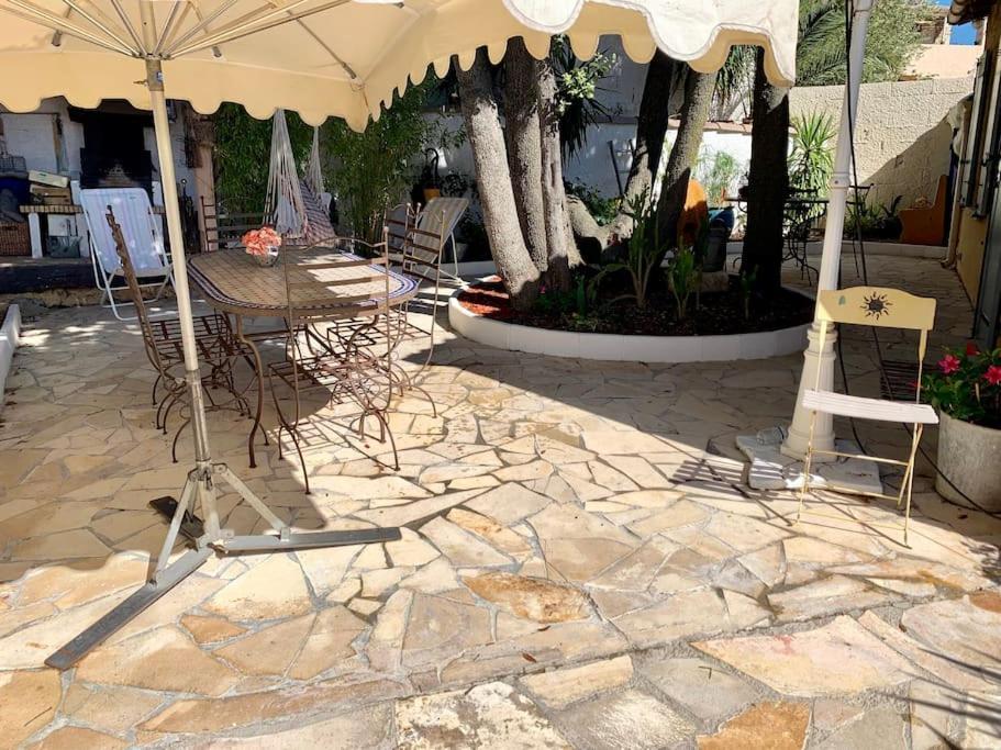 Charmante Villa Avec Une Ame. Pignan Exterior foto